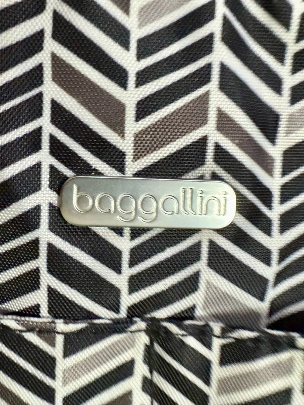 Baggallini stylish lightweight
